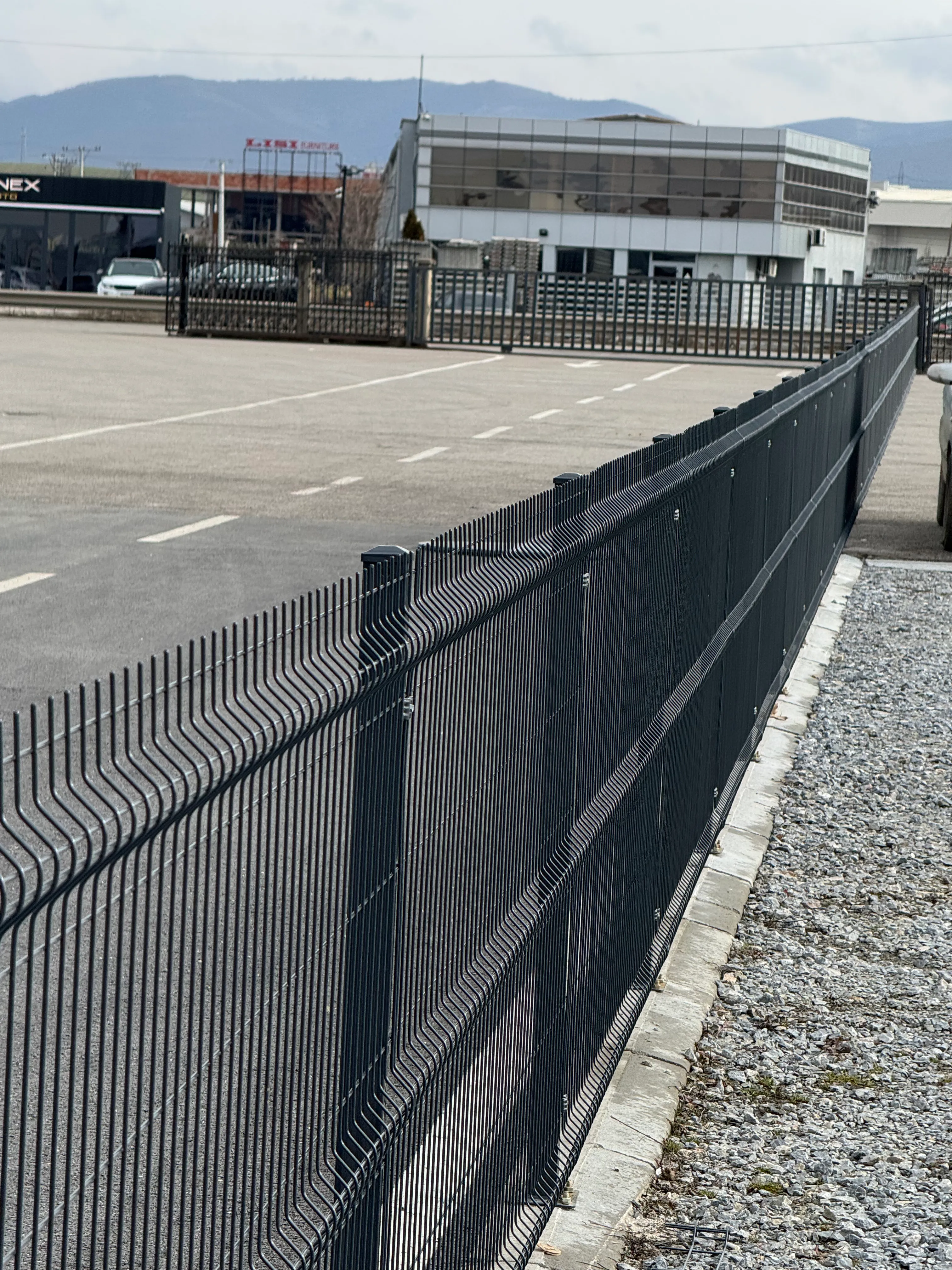 Instalim panelesh 2D me shtylla HEA